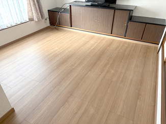 内装リフォーム 床とクロスを張り替え、きれいに生まれ変わったお部屋